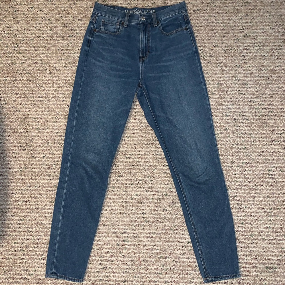 American Eagle Mom Jeans